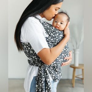 Solly Baby Moonflower Wrap
